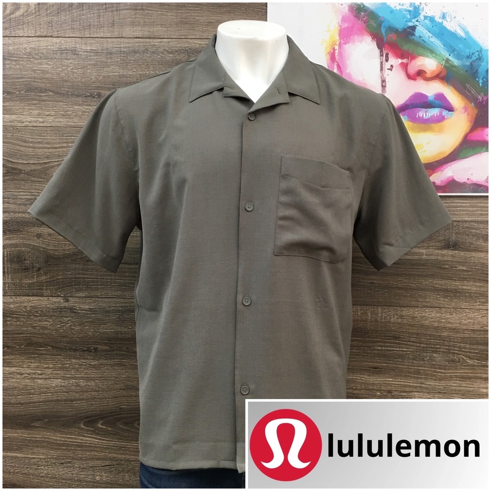 Lululemon Mens Short Sleeve‎ Button Up Shirt Casual Collar Pocket Size 2XL